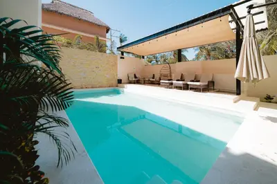 Piscina en o cerca de Guitarra Inn