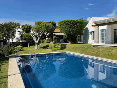 Piscina en o cerca de Casa Tabachin