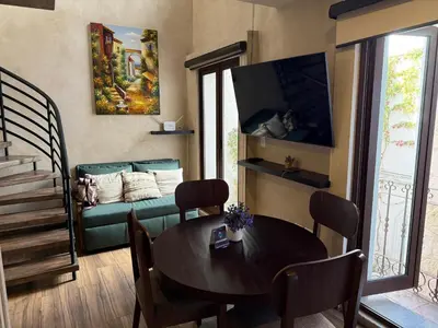 Zona de estar de Loft Nizza en ValQuirico a 50 mts Plaza del Zocalo