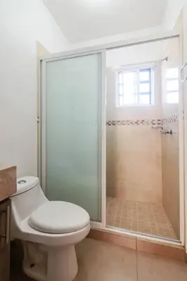 Un baño de Maktub Casa AcaCancún