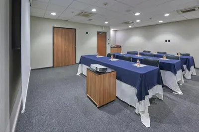 Zona business o sala de conferencias en City Express by Marriott Tehuacan
