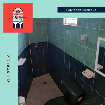 Un baño de Hotel CZ