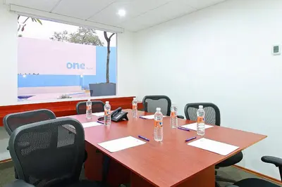 Zona business o sala de conferencias en One Oaxaca Centro