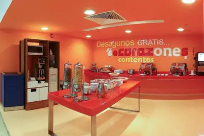 Certificado, premio, señal o documento que está expuesto en One Xalapa Las Animas