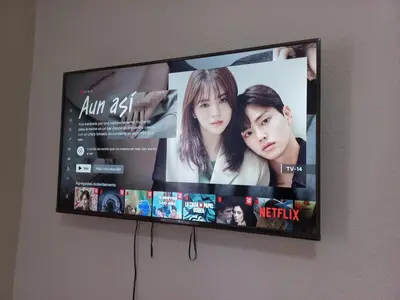 Una televisión o centro de entretenimiento en Nice apartamento. 5 minutos del aeropuerto.