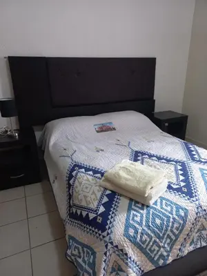 Cama o camas de una habitación en Nice apartamento. 5 minutos del aeropuerto.
