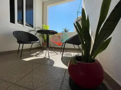 Un balcón o terraza de Sicarú, Hospedaje en Punta Zicatela