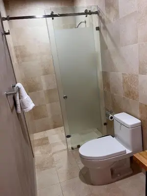 Un baño de Suites Patio Antequera