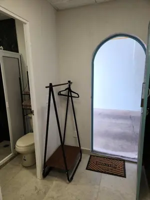 Un baño de Las heliconias 3 moderno loft