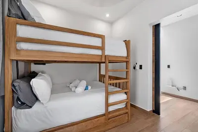 Cama o camas de una habitación en Quiet La Punta Surf Villa