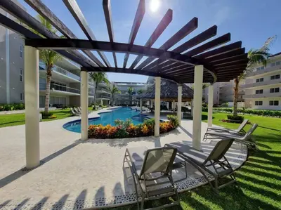Piscina en o cerca de Depto en Diamante con Club de Playa Privado