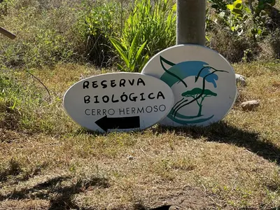 Certificado, premio, señal o documento que está expuesto en Reserva Cerro Hermoso