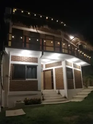 Edificio en el que se encuentra el hotel cápsula