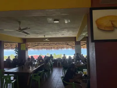 Un restaurante o sitio para comer en Brisa del Mar #6