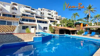 Piscina en o cerca de Suites Acapulco Yamba
