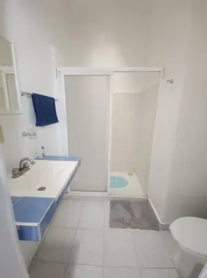 Un baño de Escape Acapulco