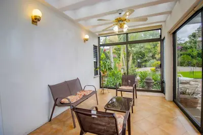 Jardín al aire libre en ¡Nueva! Bamboo CASA ARTE