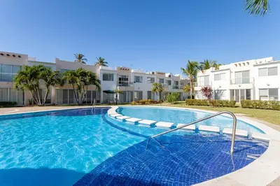 Piscina en o cerca de Acapulco Diamante. Casa de descanso