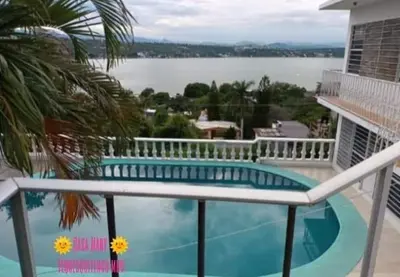 Paisaje cerca de esta villa