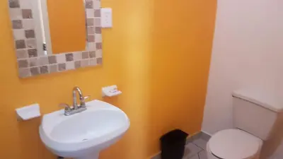 Un baño de Posada la Natividad