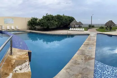 Piscina en o cerca de Victoria’s Beach house