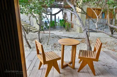 Jardín al aire libre en UtopiAmar Beach House & Suites