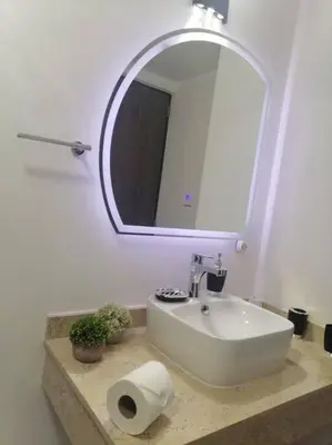 Un baño de Depto. frente al mar con Club de Playa