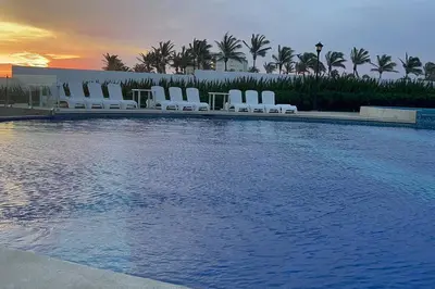 Piscina en o cerca de Departamento con club de playa Acapulco Diamante