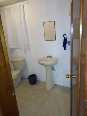 Un baño de CASA ACOGEDORA
