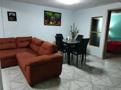 Zona de estar de Departamento San Francisco. 4 personas