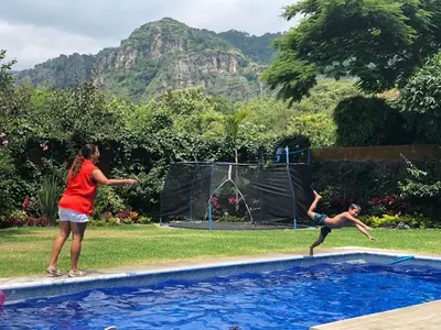 Piscina en o cerca de Casa FRIDA en Pueblo Mágico de Tepoztlán Morelos