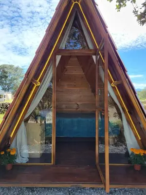 Edificio en el que se encuentra el camping
