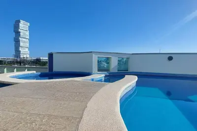 Piscina en o cerca de Plaza o Centro de Negocios WTC