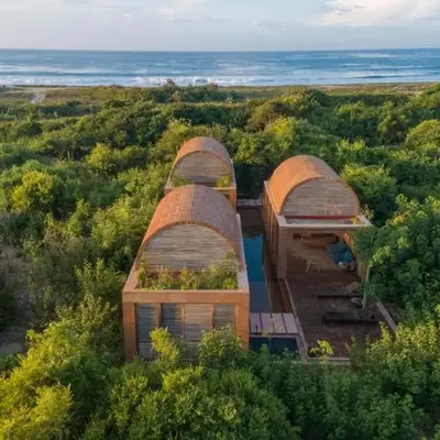 Casa Volta cerca de casa Wabi.