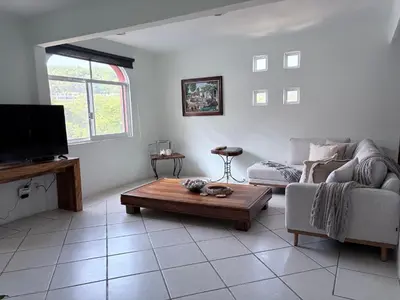 Una televisión o centro de entretenimiento en Casa Estrellas