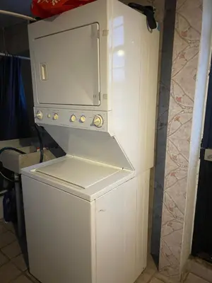 Una cocina o zona de cocina en Habitación con baño compartido