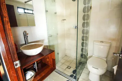 Un baño de Posada Don Mario