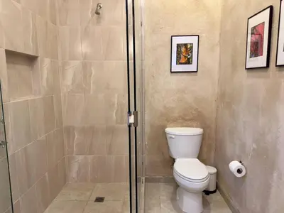 Un baño de Loft El Tapatío en Val'Quirico
