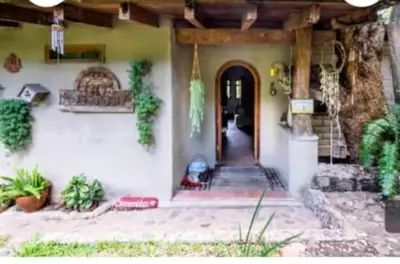 Fachada o entrada de Teques Escape Natural