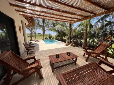 Piscina en o cerca de habitación en Casa Palma y Coco