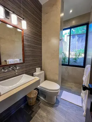 Un baño de Quinta Viajero