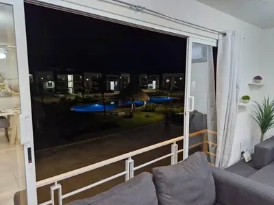 Piscina en o cerca de Depto. con club de Playa