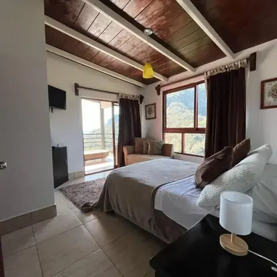 La Palapa & Posada Mía