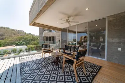 Un balcón o terraza de 3029 - Bocana Beach Vista A1