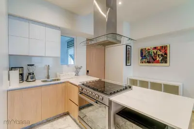 Una cocina o zona de cocina en Spacious & comfortable Apt. w/pool by mYYcasa P-2