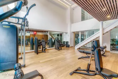 Gimnasio o instalaciones de fitness de Spacious & comfortable Apt. w/pool by mYYcasa P-2