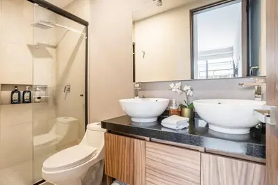 Un baño de New PH for 6, BBQ and amazing private roof terrace