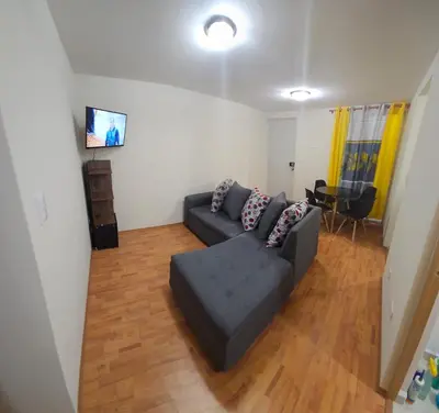 Una televisión o centro de entretenimiento en Departamento Foro Sol, Autódromo y Palacio de los deportes