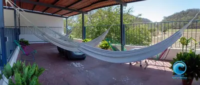 Un balcón o terraza de Hostal Azul y Blanco