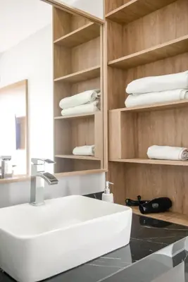 Un baño de New Loft with Sky Bar and Pools